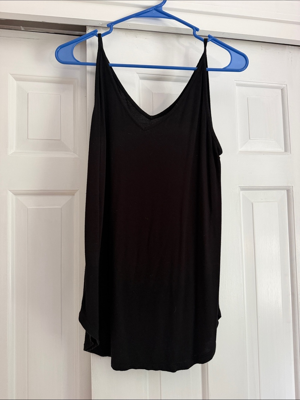 LOFT Black V-Neck Spaghetti Strap Camisole